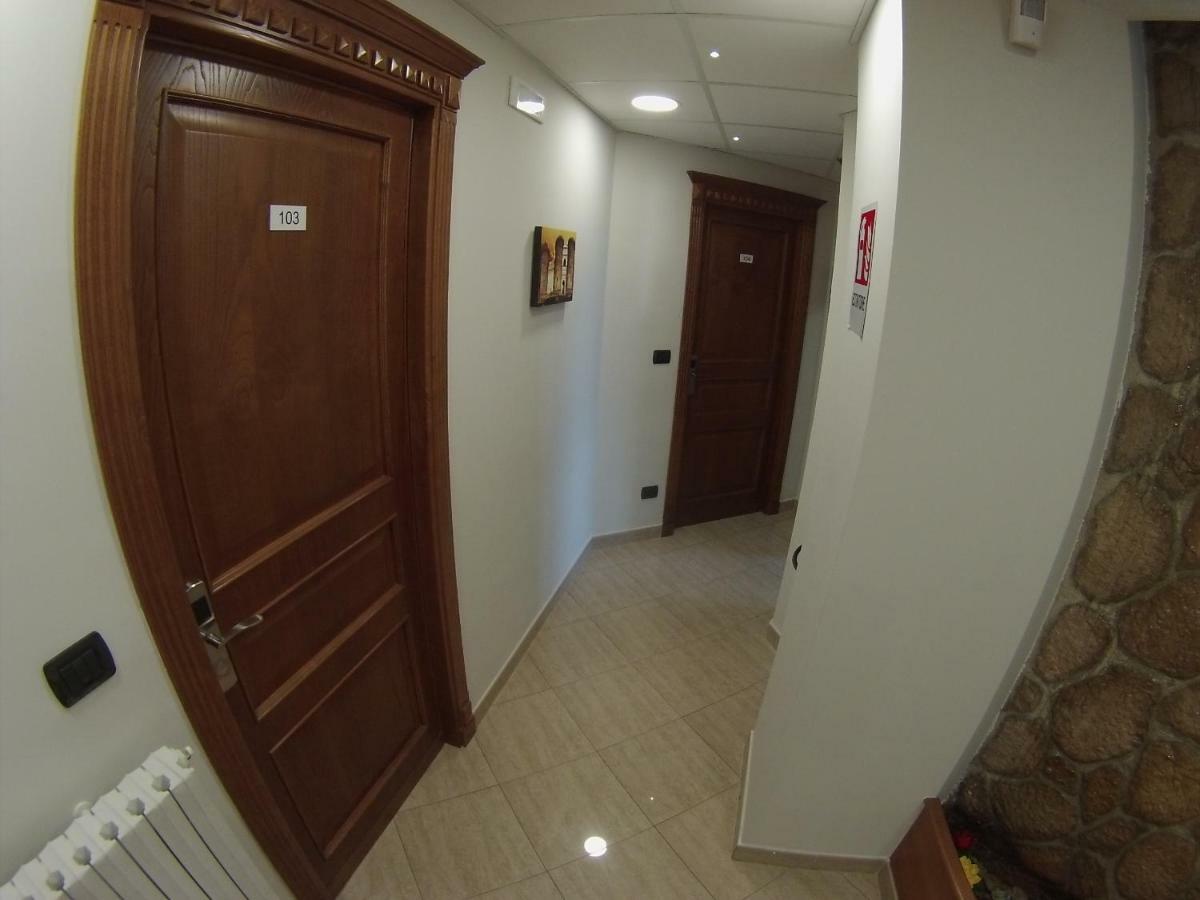 Sonevi Rooms Nápoles Exterior foto