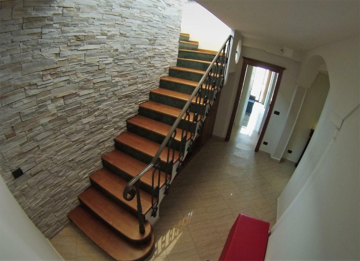 Sonevi Rooms Nápoles Exterior foto